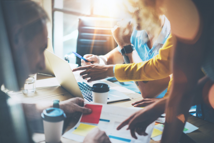 How to Minimize Your Risk When Hiring a Web Development Team